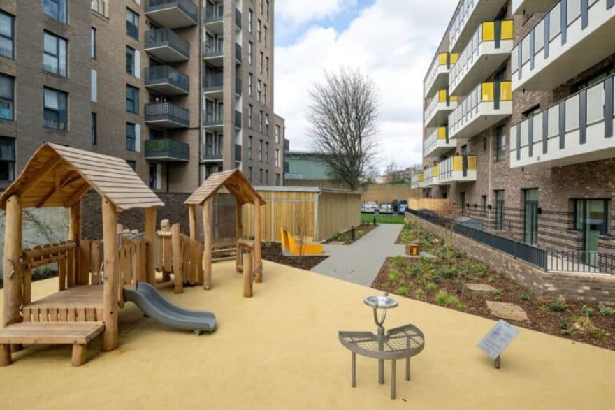 Tustin estate externals march26 55 768x512 credit Bouygues